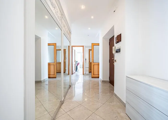 Apartment Elegant In Rome-metro Just 5 Minutes Away
